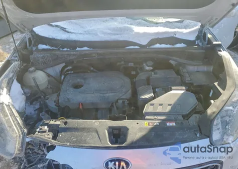 2019 Kia Sportage Lx z USA, uszkodzony, nr VIN KNDPMCACXK7532153